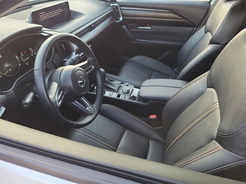 Certified 2025 MAZDA CX-50 AWD 2.5 Hybrid w/ Premium Pkg image 3