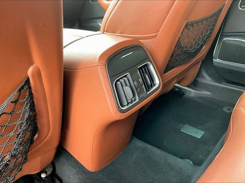 Used 2023 Maserati Levante GT AWD/4WD image 9