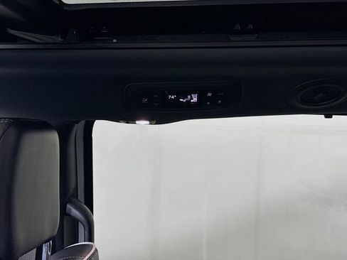 Used 2025 Chrysler Pacifica Limited image 25