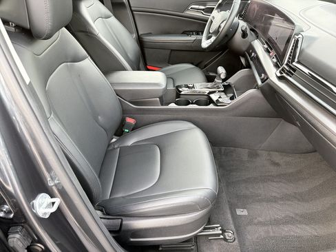 Used 2023 Kia Sportage SX FWD image 13