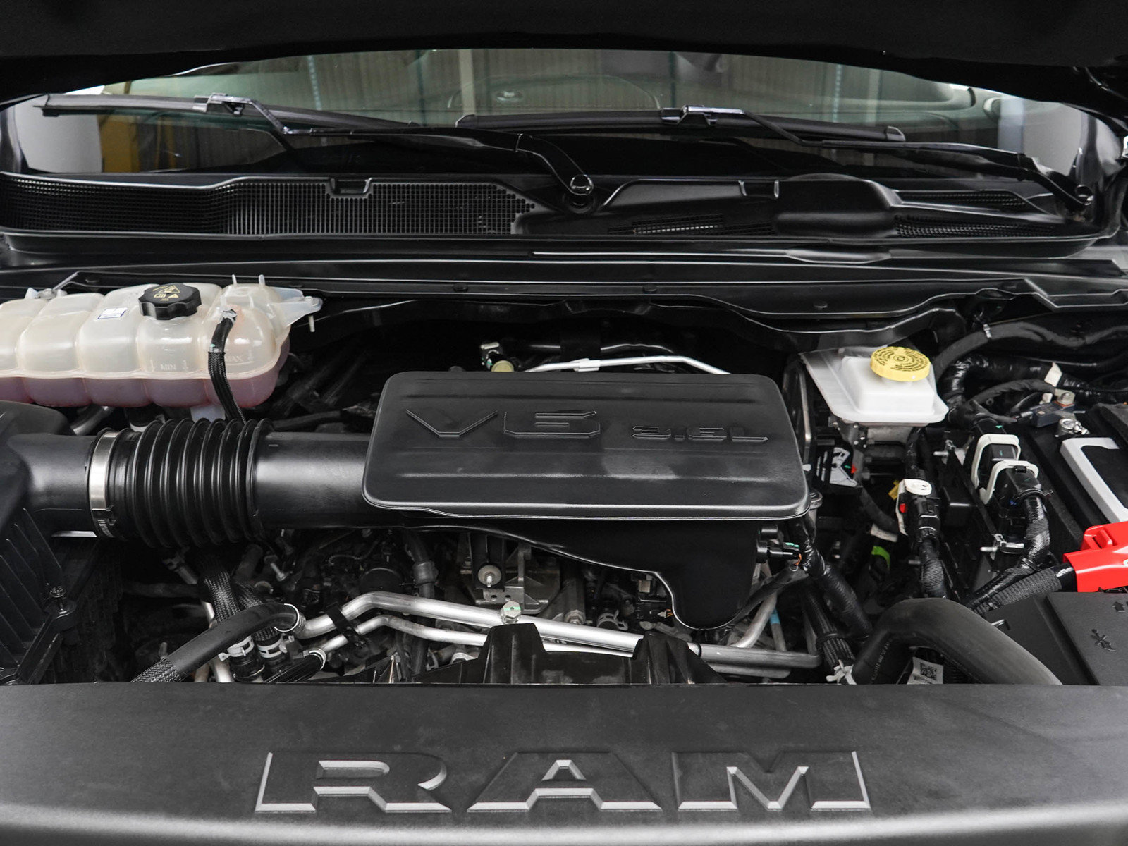 Used 2025 RAM 1500 Big Horn AWD/4WD image 32