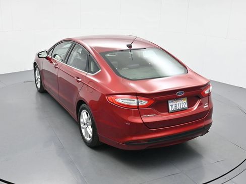 Used 2016 Ford Fusion SE FWD image 40