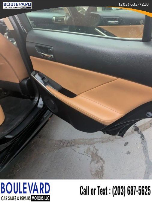 Used 2016 Lexus IS 200t RWD image 18