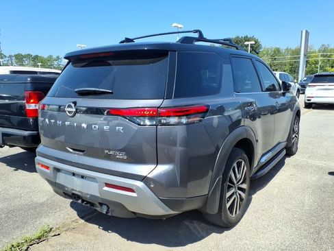 Certified 2023 Nissan Pathfinder Platinum AWD/4WD image 2