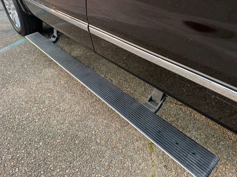 Used 2013 Ford F150 Platinum RWD image 11