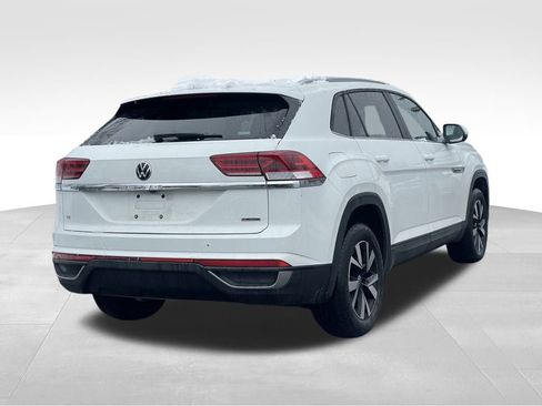 Used 2022 Volkswagen Atlas Cross Sport SE image 4
