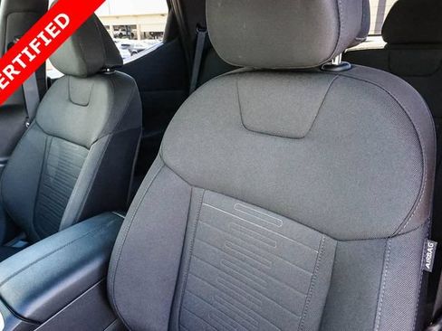 Certified 2025 Hyundai Santa Cruz SE FWD image 29