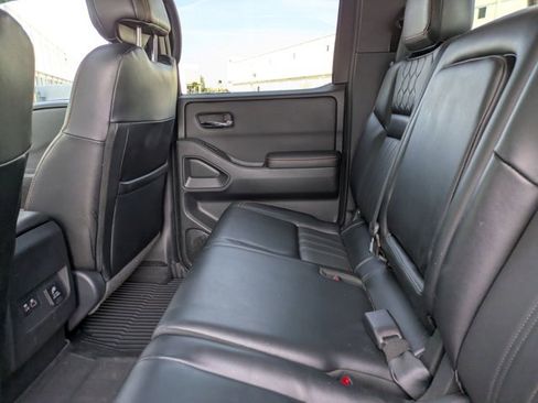 Used 2024 Nissan Frontier PRO-4X w/ Pro Premium Package image 18