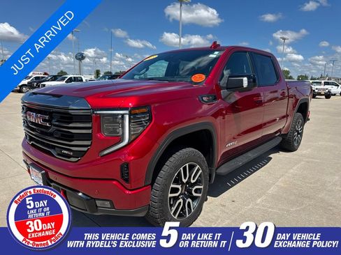 Used 2023 GMC Sierra 1500 AT4 w/ Technology Package AWD/4WD image 26