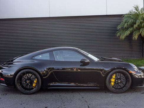 Certified 2026 Porsche 911 Carrera 4 GTS AWD/4WD image 10