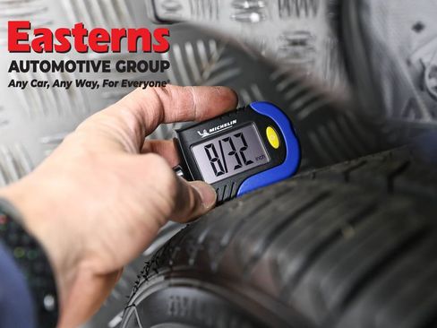 Used 2018 Tesla Model 3 Long Range image 22