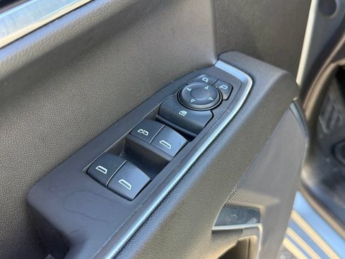 Certified 2025 Chevrolet Silverado 1500 LT AWD/4WD image 16