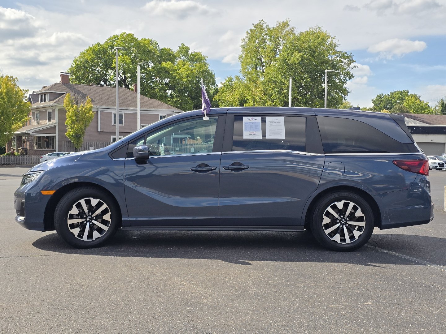 Used 2025 Honda Odyssey EX-L image 24