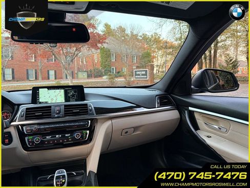 Used 2017 BMW 330i Sedan w/ Premium Package image 30