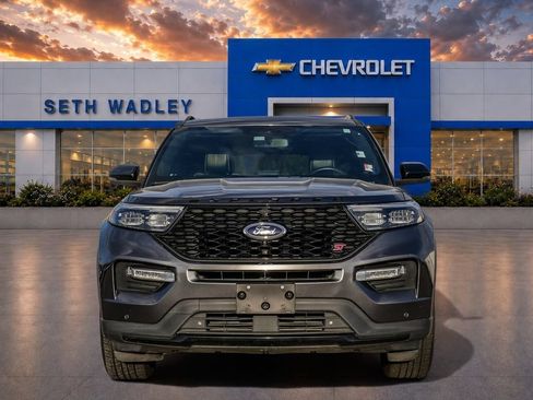 Used 2020 Ford Explorer ST w/ Premium Technology Package AWD/4WD image 2