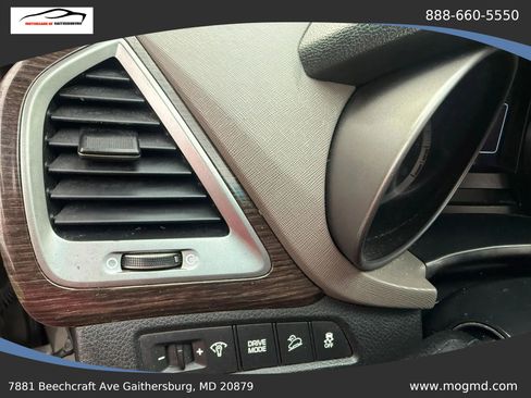 Used 2017 Hyundai Santa Fe Sport FWD image 25