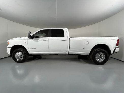 Used 2024 RAM 3500 Laramie w/ Sport Appearance Package AWD/4WD image 4