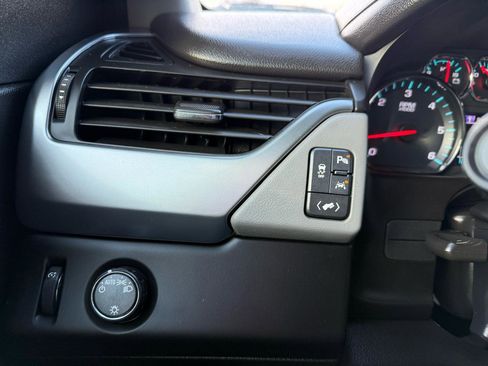 Used 2017 Chevrolet Tahoe LT image 27