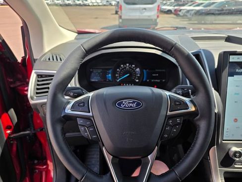 Used 2024 Ford Edge SEL w/ Convenience Package AWD/4WD image 21