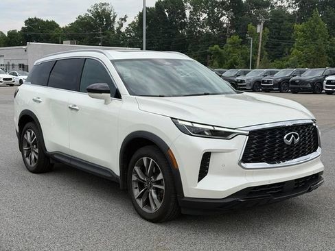 Certified 2023 INFINITI QX60 Luxe w/ Performance Audio Package AWD/4WD image 1