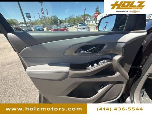 Certified 2020 Chevrolet Traverse LT w/ Driver Confidence II Package AWD/4WD image 21