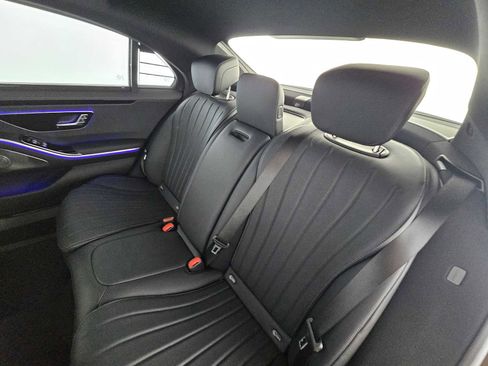 New 2026 Mercedes-Benz S 500 4MATIC image 17