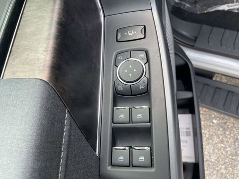New 2026 Ford F250 Lariat w/ Black Appearance Package AWD/4WD image 16