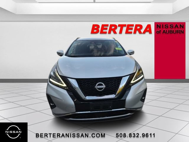 Used 2024 Nissan Murano SV AWD/4WD image 3