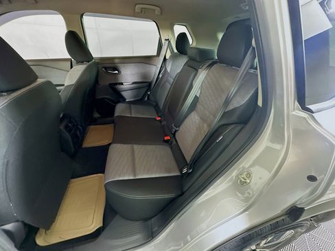 Used 2023 Nissan Rogue SV image 26