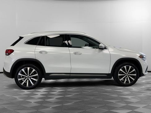 Used 2023 Mercedes-Benz GLA 250 4MATIC image 9