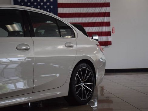 Used 2019 BMW 330i Sedan w/ Driving Assistance Package RWD image 16