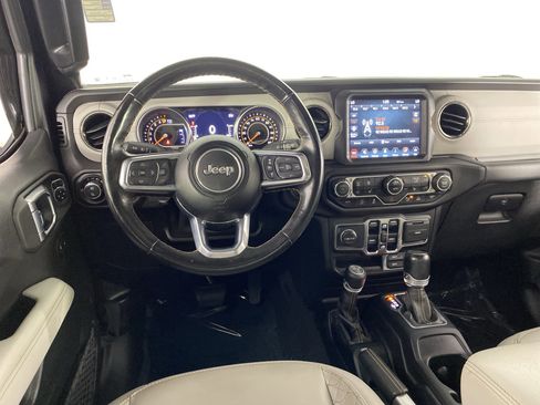 Used 2021 Jeep Gladiator Overland image 20