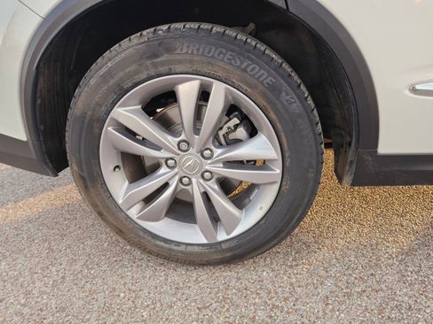 Used 2022 Acura MDX FWD image 32