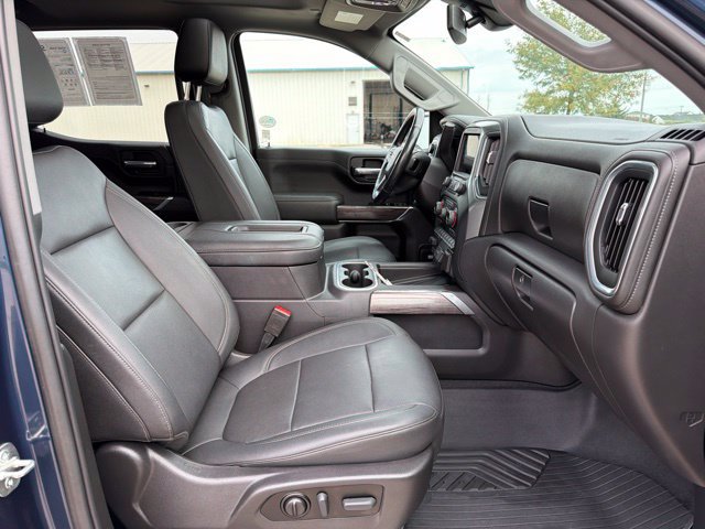 Used 2022 Chevrolet Silverado 1500 LTZ w/ LTZ Premium Package AWD/4WD image 29