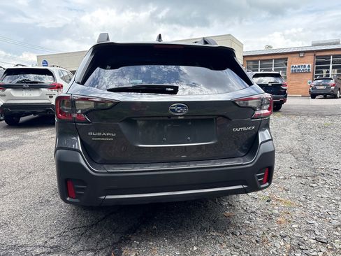 Used 2022 Subaru Outback Premium image 6