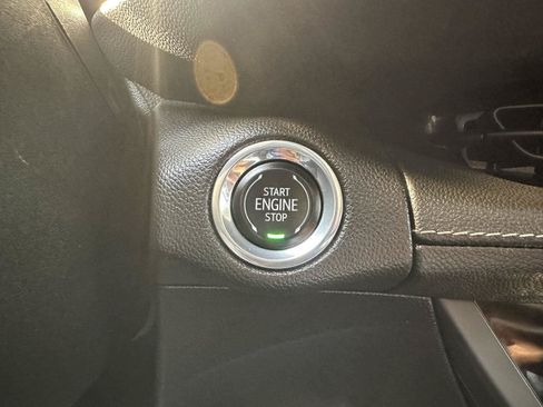Used 2023 Buick Envision Preferred AWD/4WD image 29