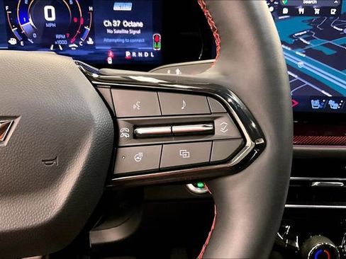 Used 2025 Chevrolet Traverse RS w/ LPO, Floor Liner Package AWD/4WD image 28