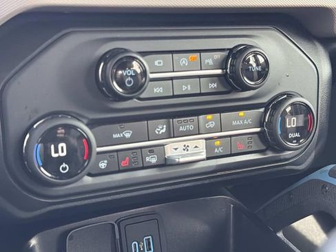 Certified 2023 Ford Bronco Wildtrak AWD/4WD image 30