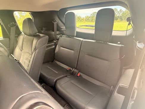 Used 2024 Mitsubishi Outlander AWD image 13