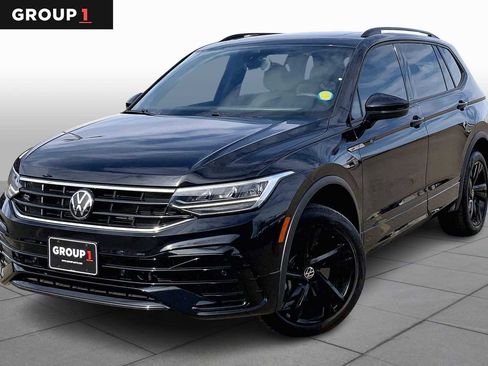 Used 2024 Volkswagen Tiguan SE R-Line image 1