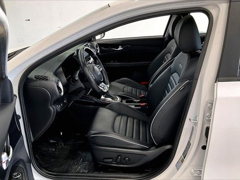 Used 2023 Kia Forte GT-Line w/ GT-Line Premium Package image 18