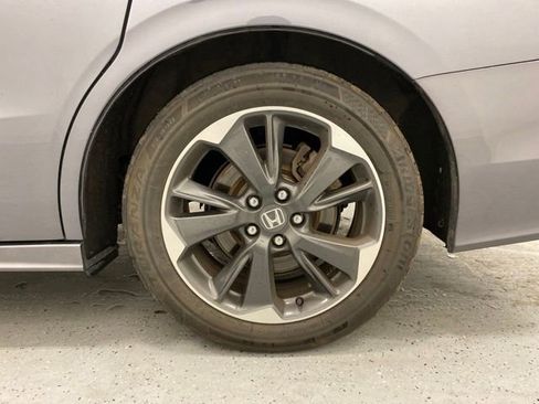 Used 2024 Honda Odyssey Elite image 10
