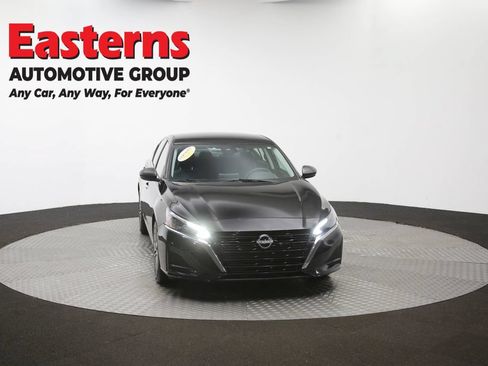 Used 2024 Nissan Altima 2.5 SV FWD image 51