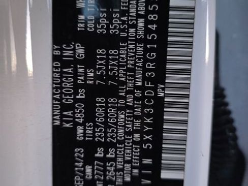 Certified 2024 Kia Sportage EX AWD/4WD image 3