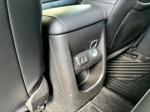 Used 2017 Chevrolet Colorado ZR2 w/ LPO, Premium Interior Package AWD/4WD image 11