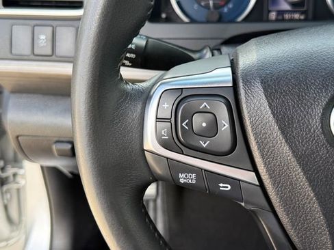 Used 2015 Toyota Camry XLE FWD image 13