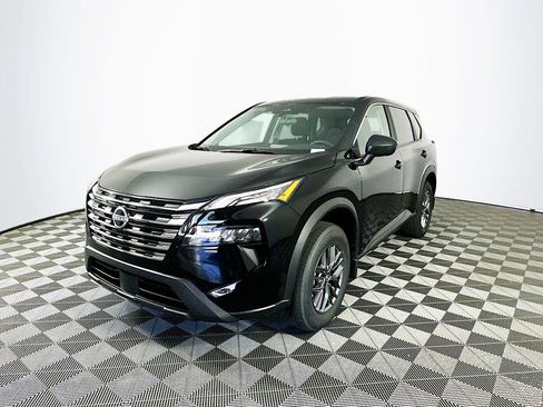 New 2026 Nissan Rogue S image 5