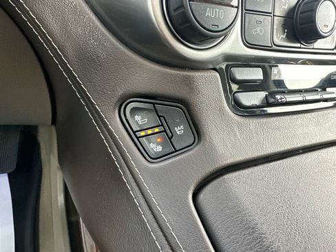Used 2015 Chevrolet Suburban LTZ AWD/4WD image 67