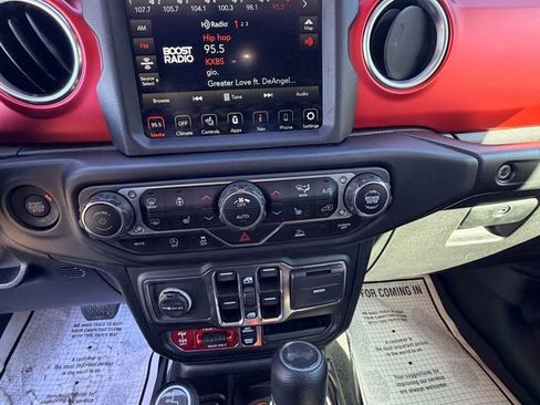 Used 2021 Jeep Wrangler Unlimited Rubicon image 17