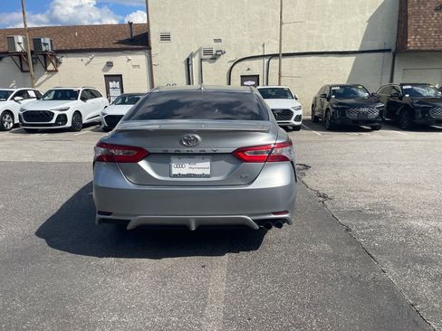 Used 2020 Toyota Camry SE image 6
